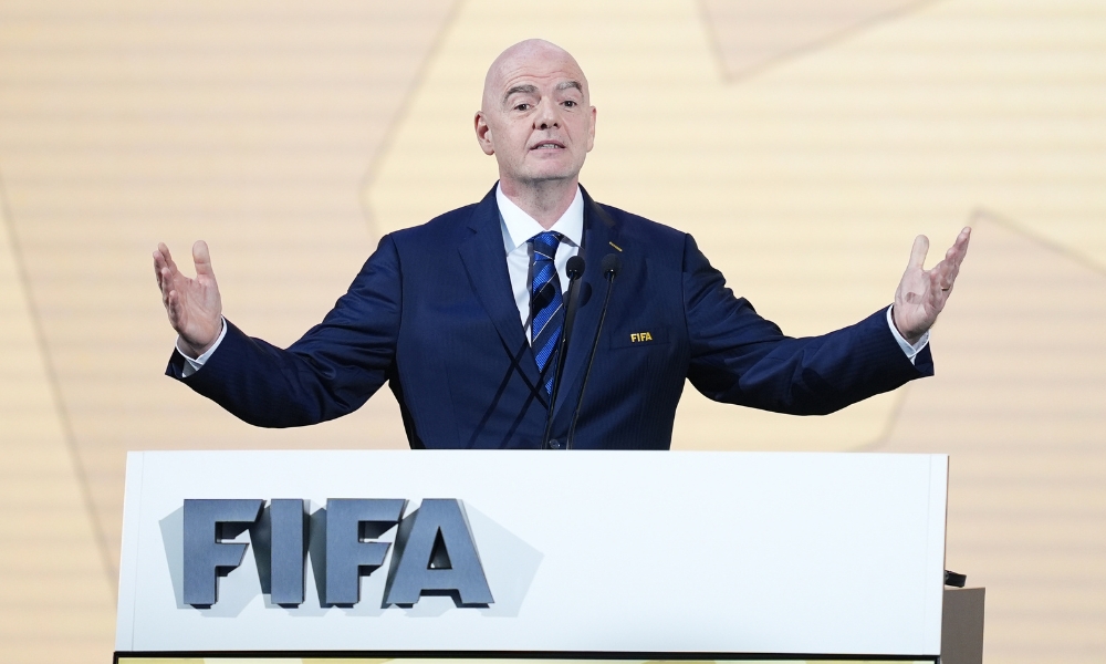 怎能见彩虹 怎能见彩虹